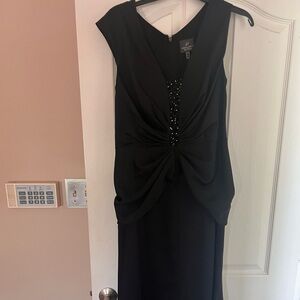 Adrianna Papell size 10 formal gown